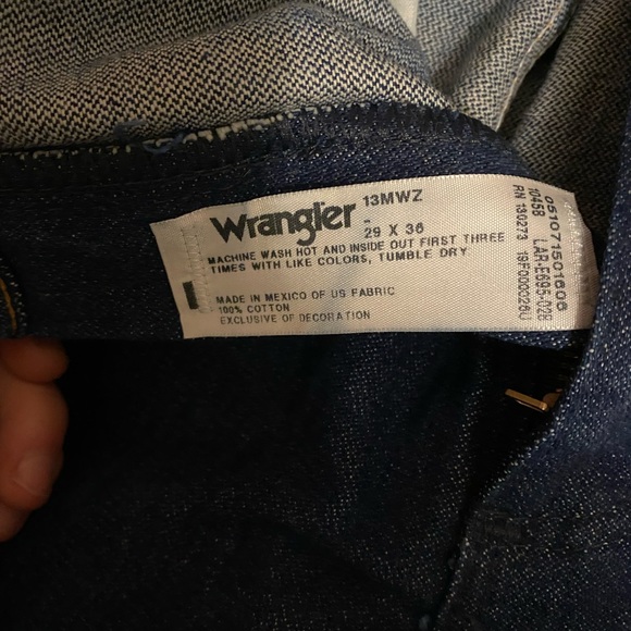 Wrangler Cowboy Cut 13mwz 29x36 - Picture 3 of 3